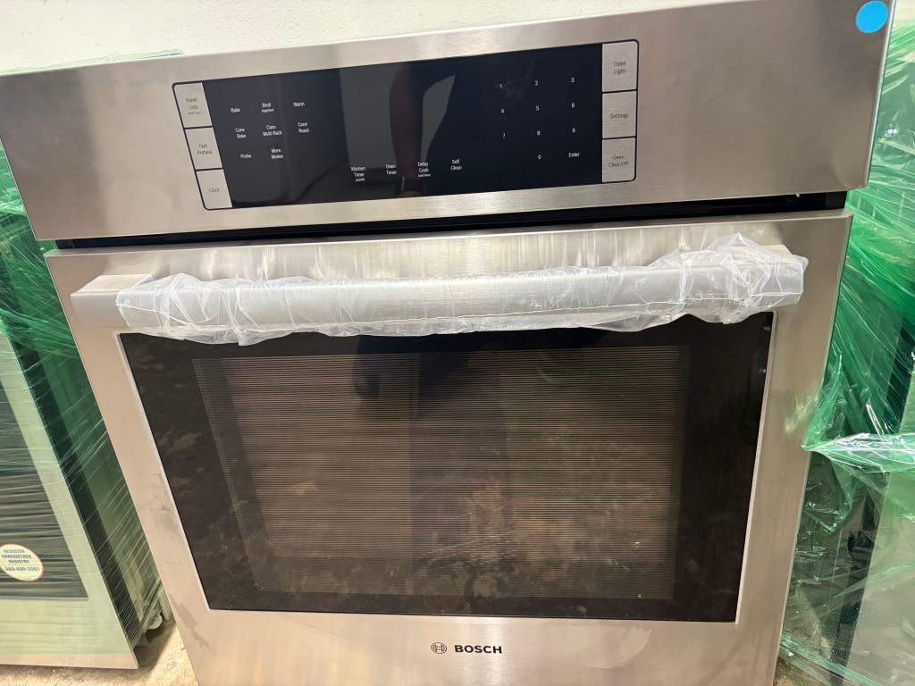 NEW 27" Wide Bosch Built In Wall Oven Stainess Steel Stock#S-AQ08121