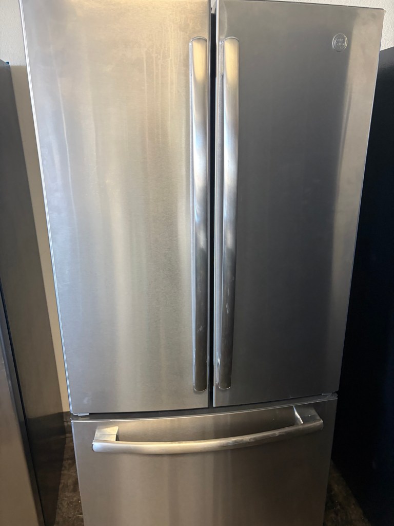 32 5/8" Wide Counter Depth GE Stainless French Door Refrig *Water/Ice Stock#R-AJ09081