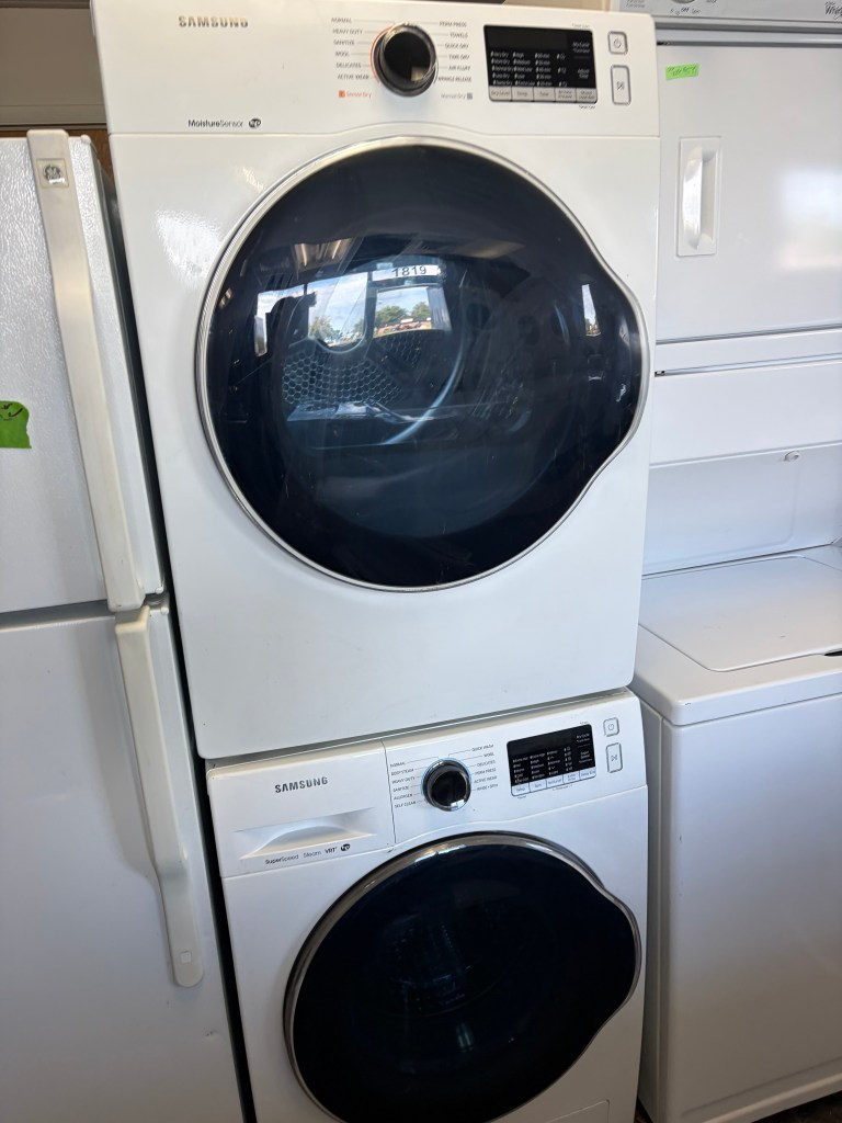 24" Wide Front Load Stack Samsung Washer & Dryer Set Stock#WD-AM09149