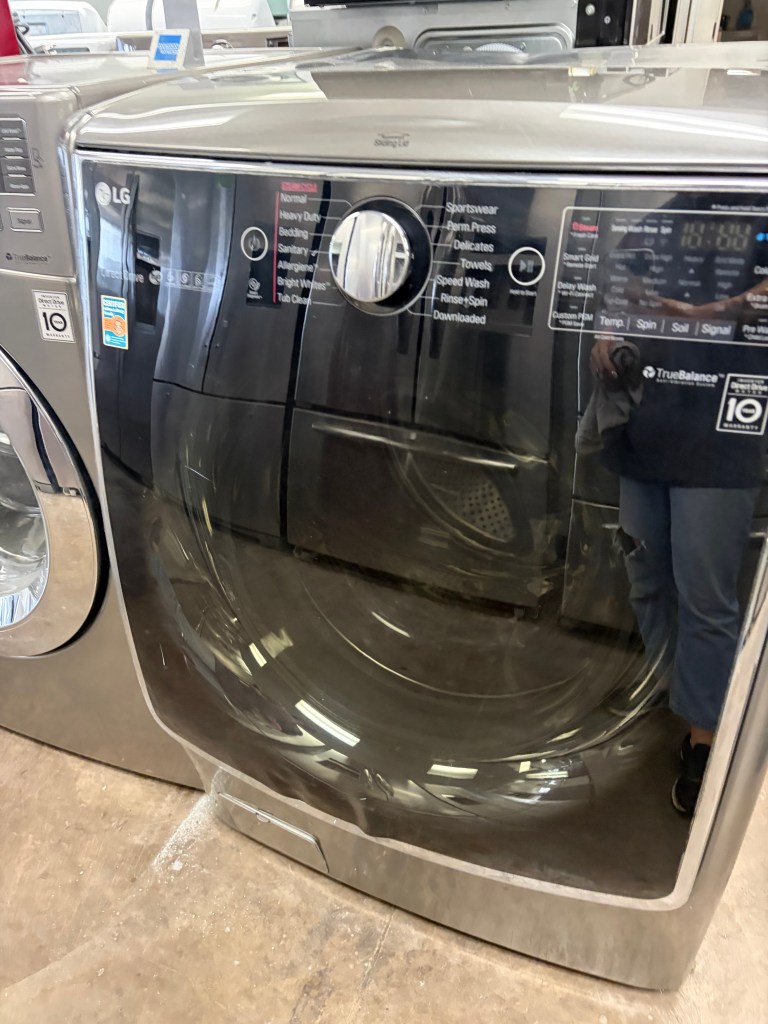 5 CuFt Steam Front Load LG Washer Stock#W-AB09292